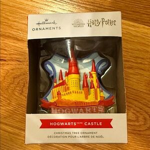 Hallmark Harry Potter Hogwarts Castle Ornament - Red and Yellow